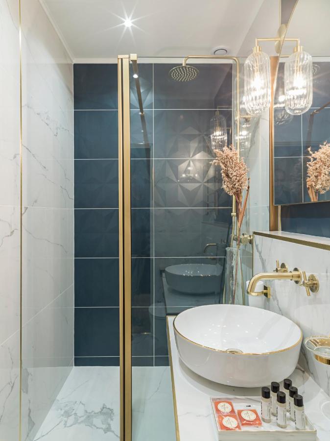 The Pompadour Suite Париж Экстерьер фото