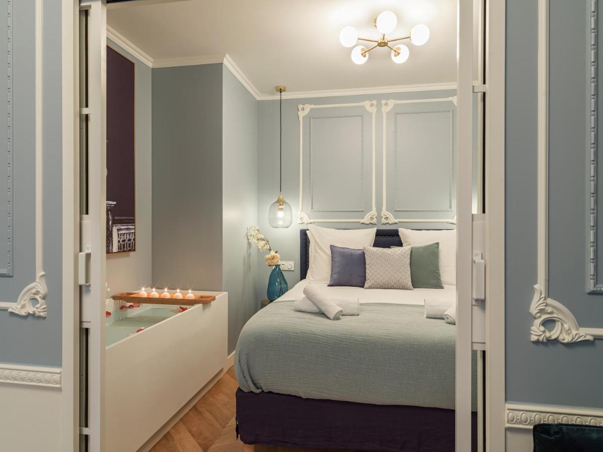 The Pompadour Suite Париж Экстерьер фото